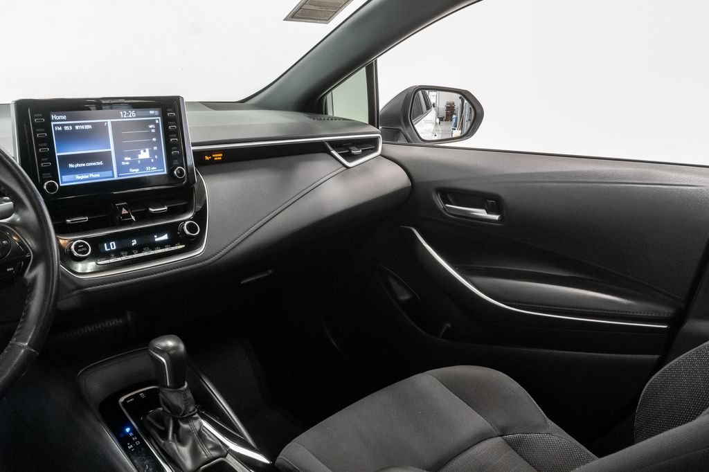 Used 2020 Toyota Corolla SE w/ SE Premium Package FWD image 11