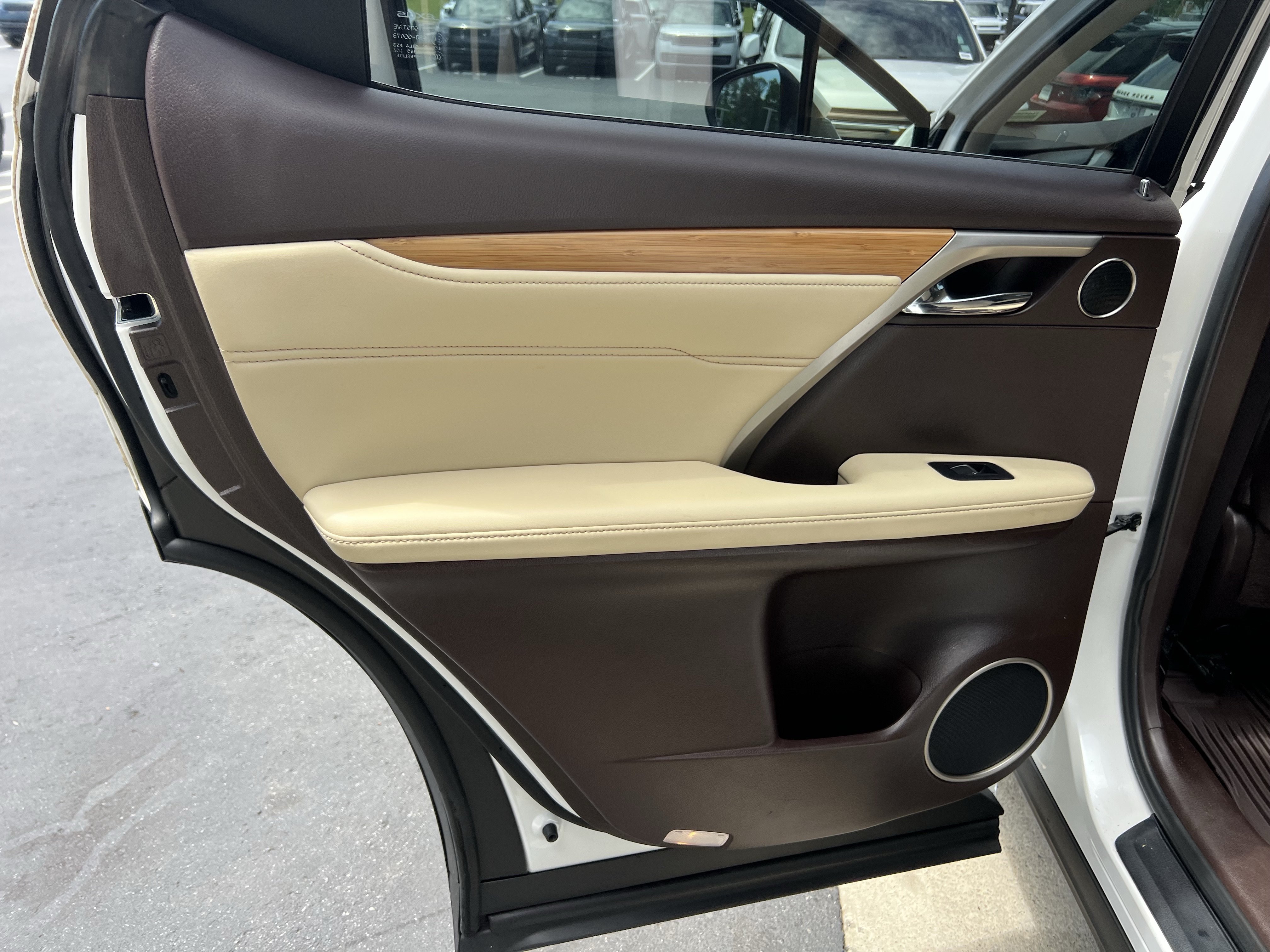 Used 2019 Lexus RX 350L AWD image 31