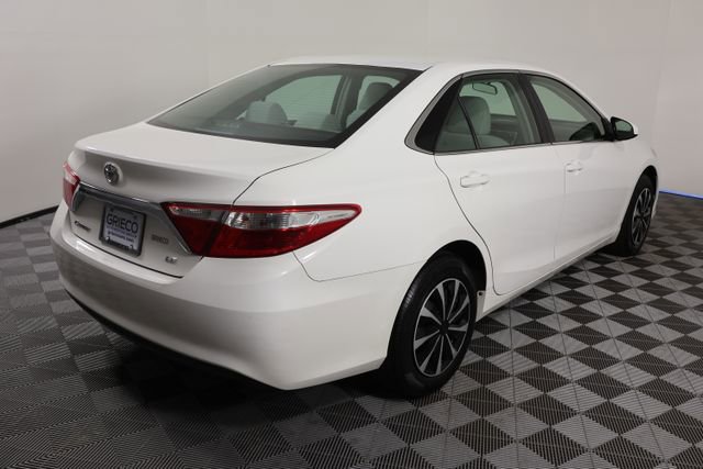 Used 2015 Toyota Camry LE FWD image 8