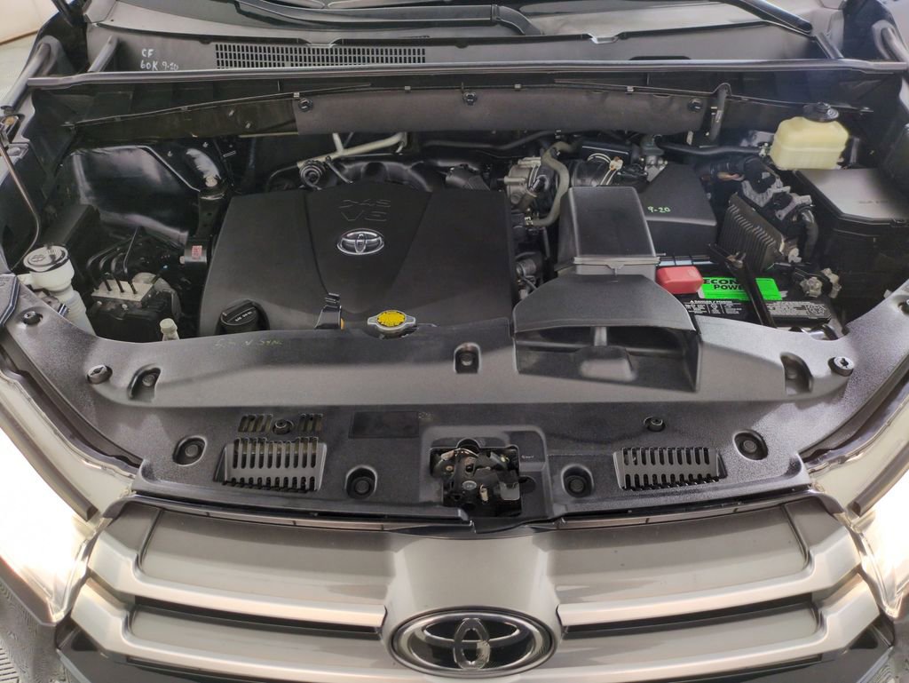 Used 2017 Toyota Highlander XLE w/ Protection Package #3 image 24