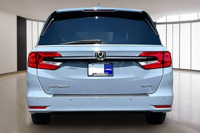 Used 2024 Honda Odyssey Elite image 5
