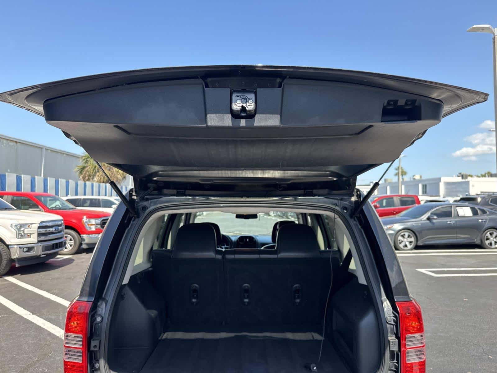 Used 2011 Jeep Patriot Latitude FWD image 25