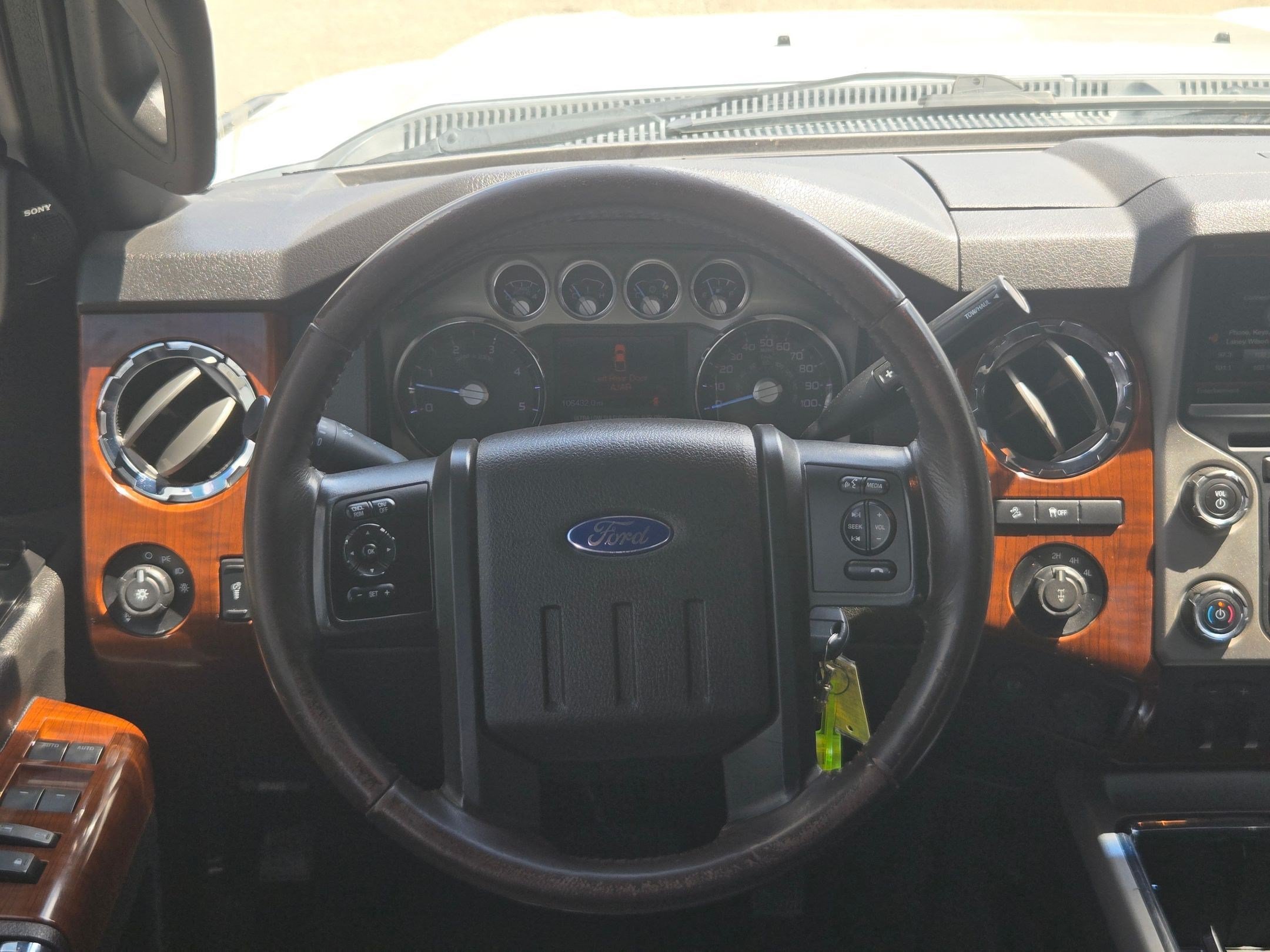 Used 2015 Ford F250 King Ranch w/ FX4 Off-Road Package AWD/4WD image 18