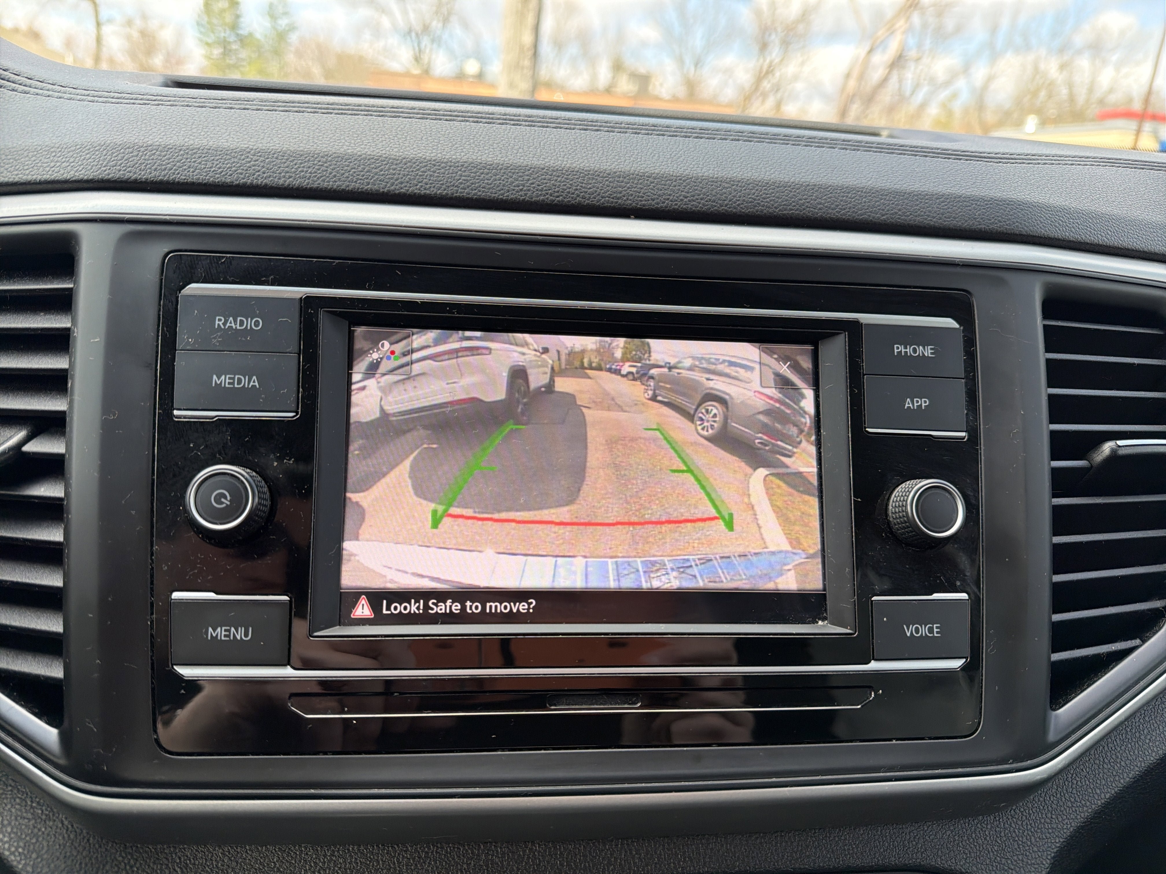 Used 2022 Volkswagen Atlas SE AWD/4WD image 16