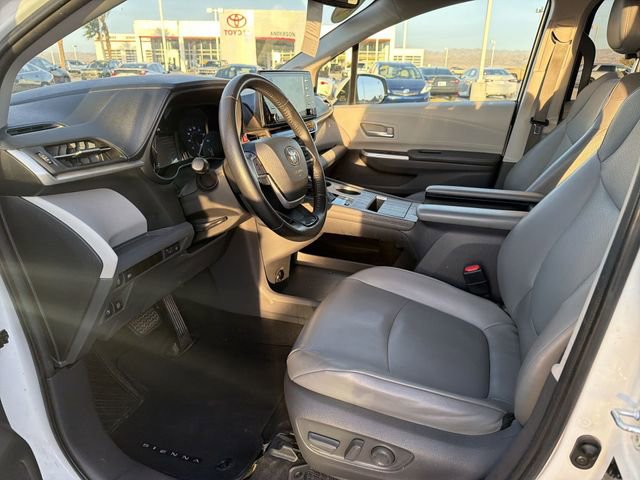 Used 2021 Toyota Sienna XLE w/ XLE Plus Package image 26