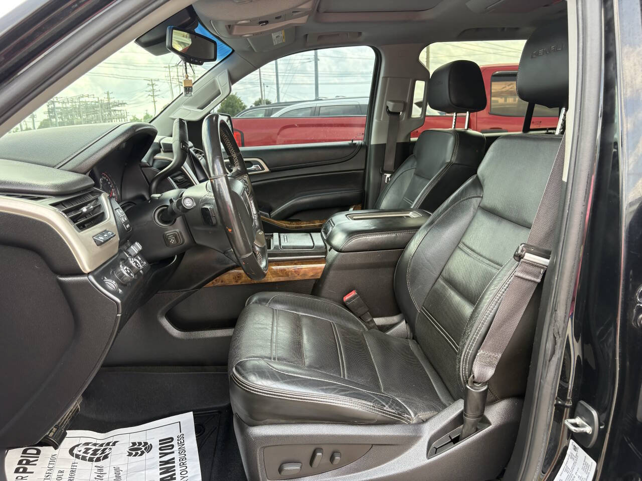 Used 2015 GMC Yukon Denali w/ Touring Package AWD/4WD image 24