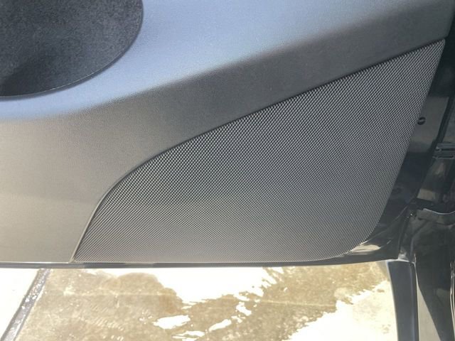 Used 2023 Tesla Model Y Long Range image 25