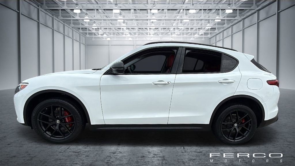 Used 2019 Alfa Romeo Stelvio Sport w/ Quick Order Package 22K Sport RWD image 2
