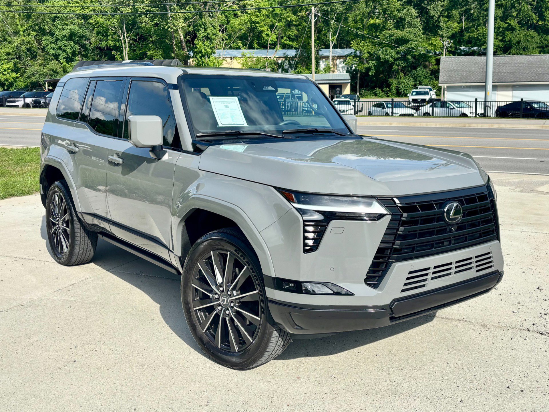 Used 2025 Lexus GX 550 w/ Accessory Package (2T) AWD/4WD video 1
