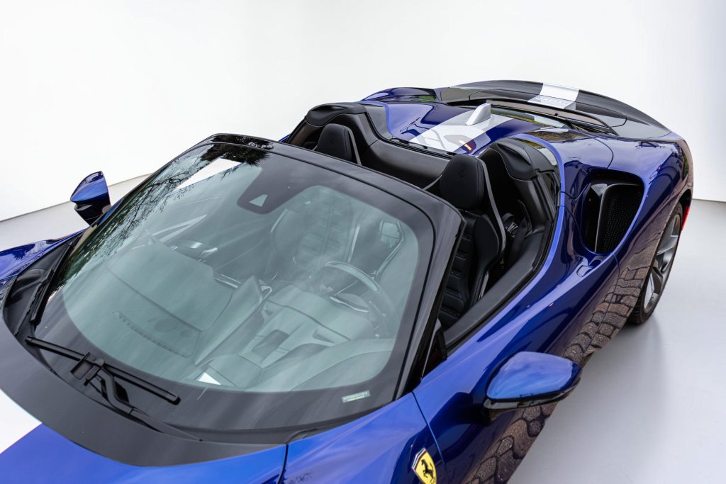 Used 2024 Ferrari SF90 Spider AWD/4WD image 32