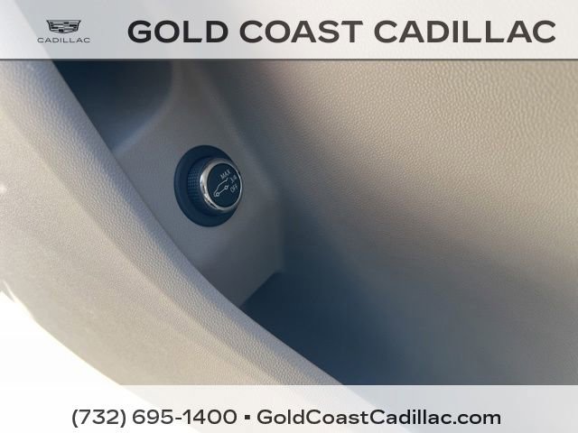Certified 2023 Cadillac XT4 Luxury w/ Cold Weather Package AWD/4WD image 18