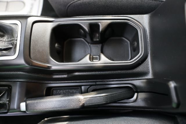 Used 2024 Jeep Wrangler Sahara image 30