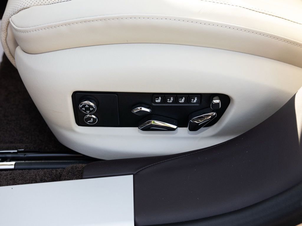 New 2026 Bentley Flying Spur Plug-In Hybrid AWD/4WD image 32
