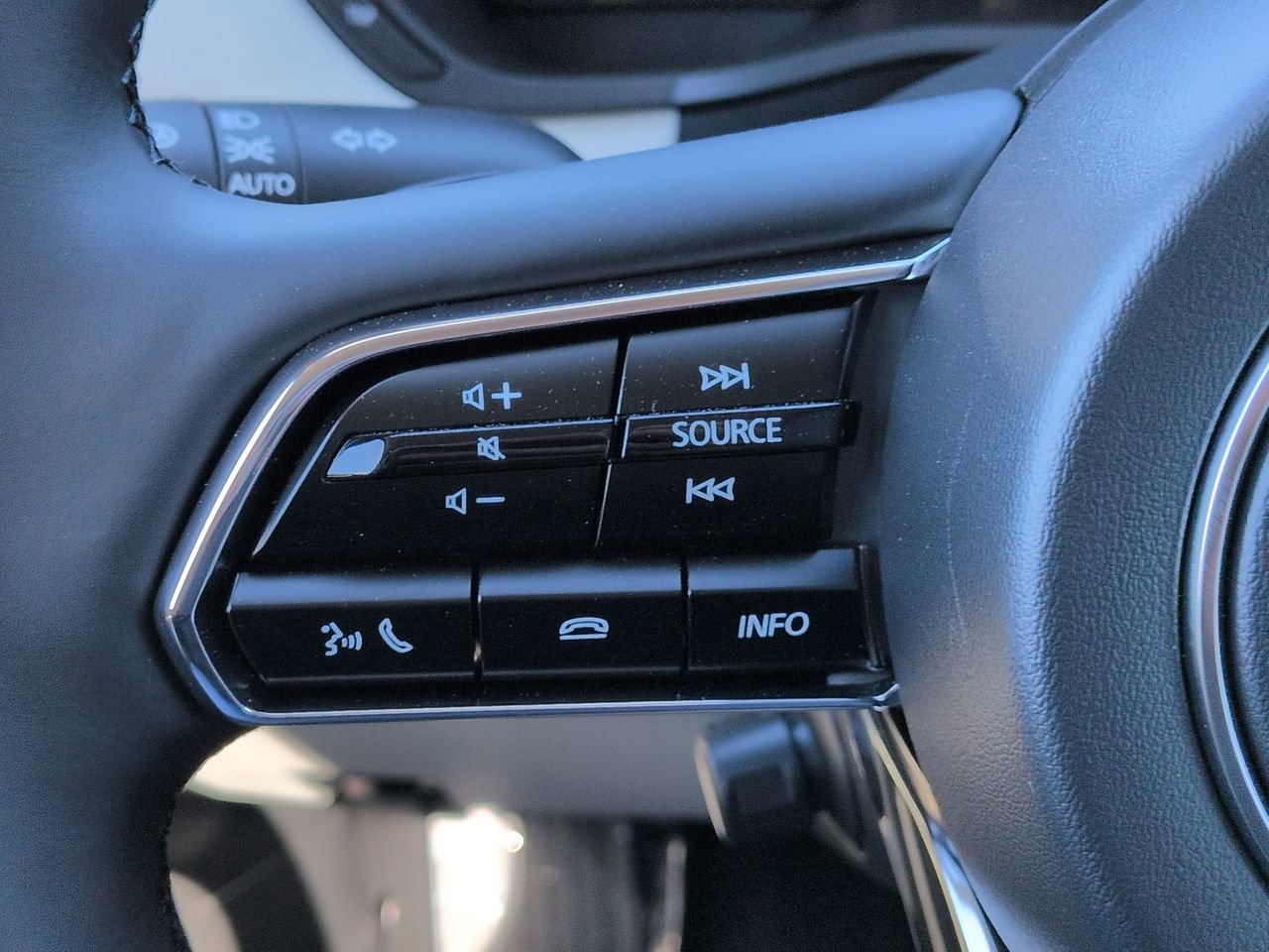New 2026 MAZDA CX-90 Plug-In Hybrid w/ Premium Plus image 23