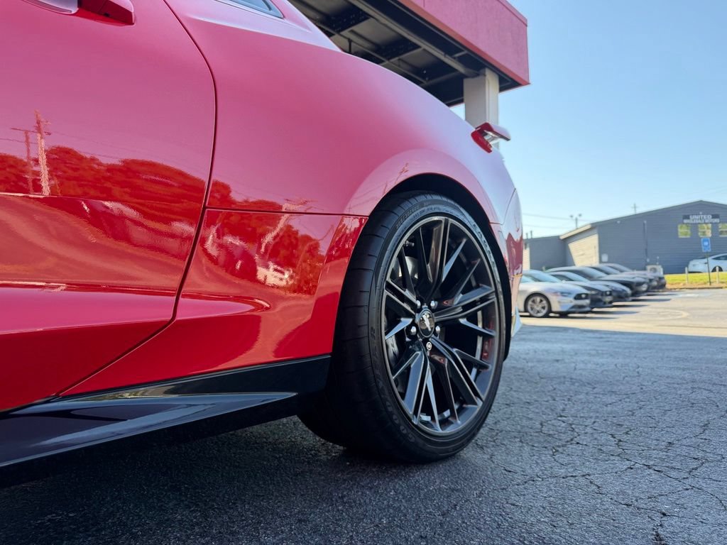 Used 2018 Chevrolet Camaro ZL1 RWD image 16