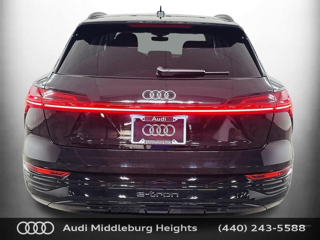 Certified 2024 Audi Q8 e-tron Prestige w/ Prestige Package AWD/4WD image 8