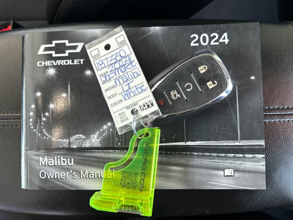Used 2024 Chevrolet Malibu LT image 36