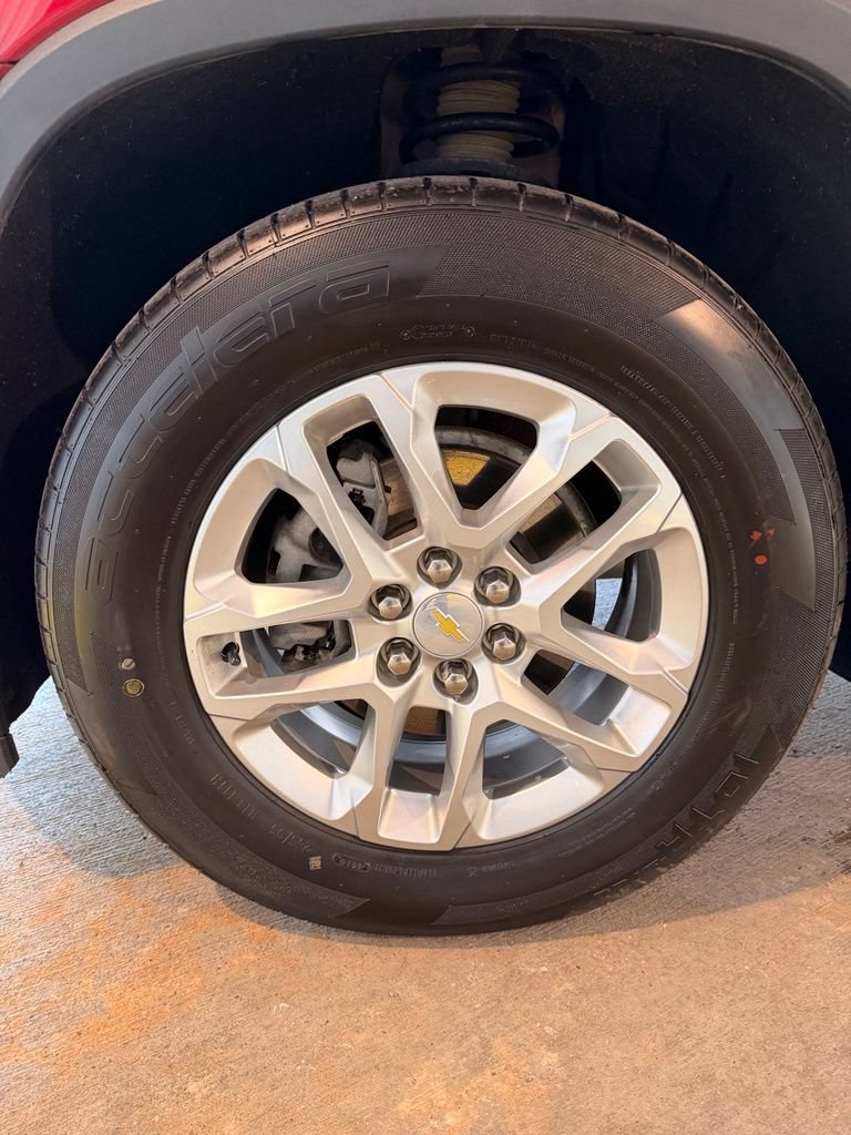 Used 2021 Chevrolet Traverse LT AWD/4WD image 10