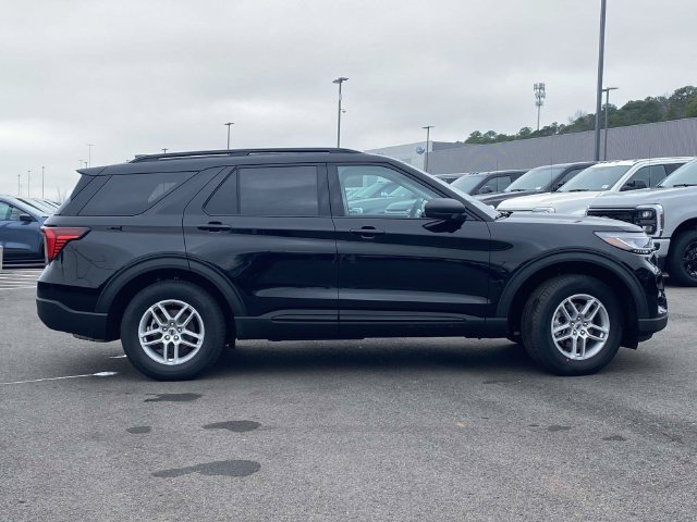 New 2026 Ford Explorer Active w/ Active Comfort Package RWD image 2