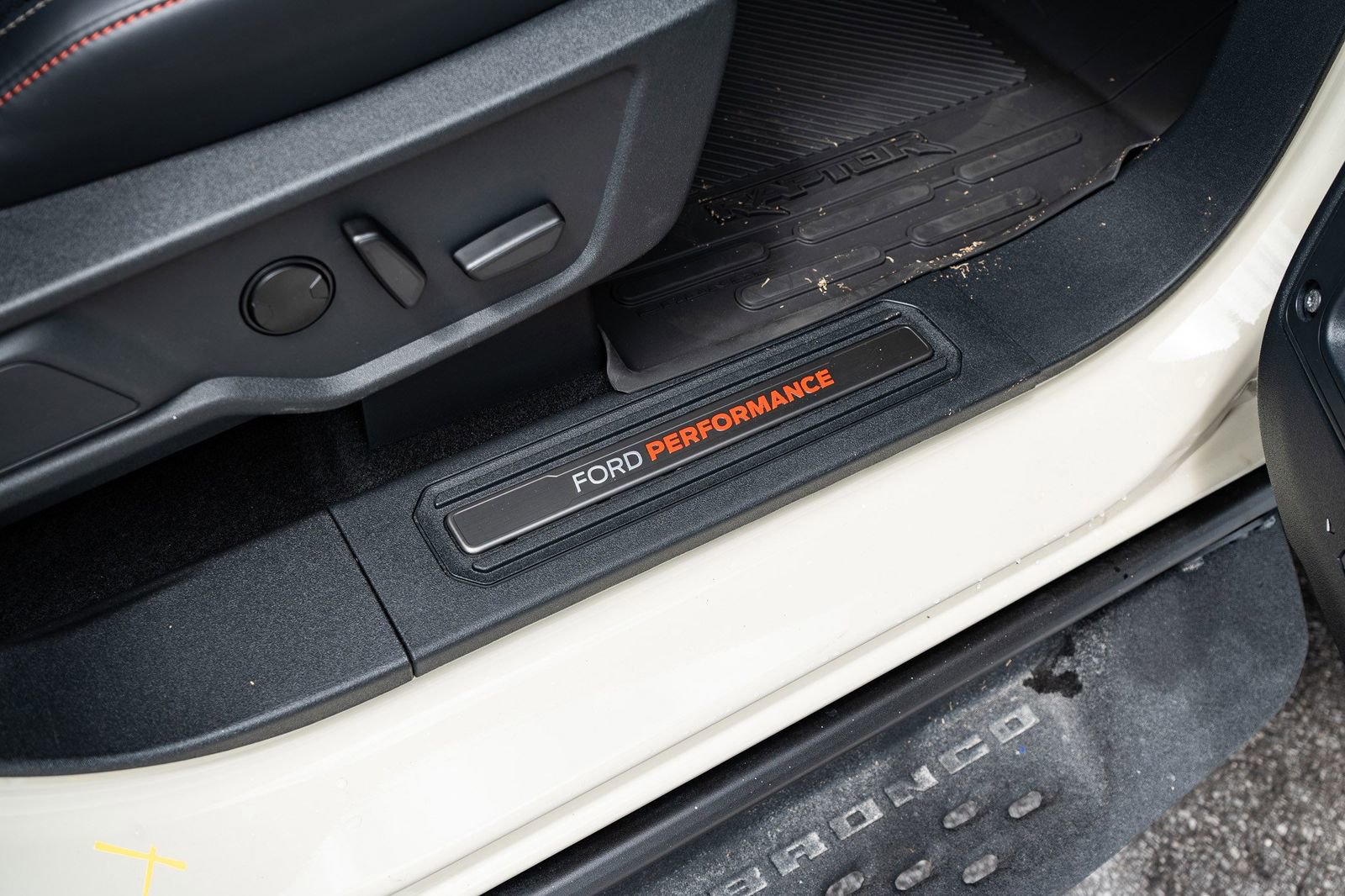 Used 2025 Ford Bronco Raptor image 48