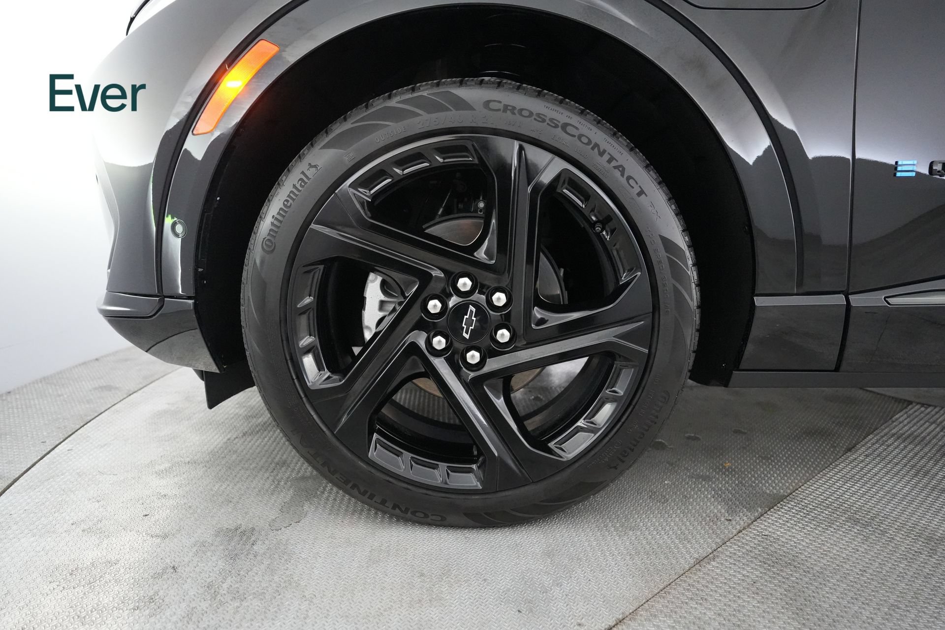Used 2024 Chevrolet Equinox EV RS FWD image 19