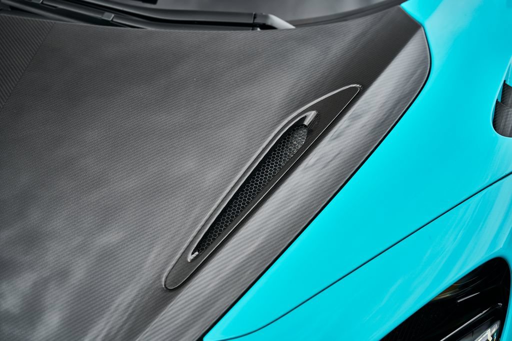 Used 2022 McLaren 765LT RWD image 9