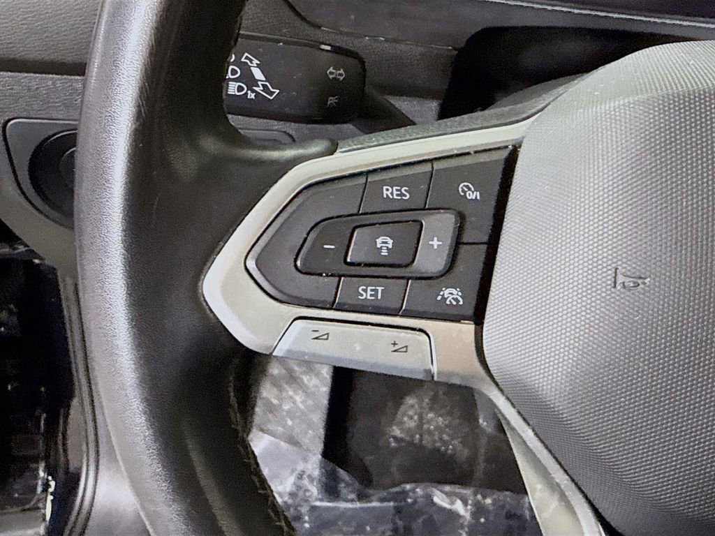 Used 2023 Volkswagen Tiguan SE FWD image 20