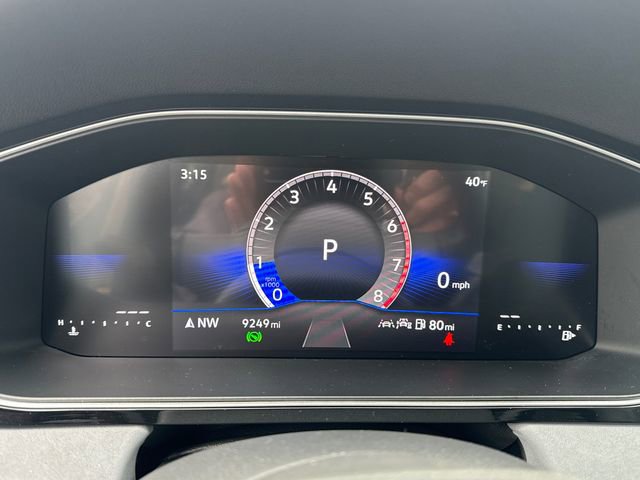 Certified 2025 Volkswagen Jetta SE w/ Sunroof Package image 17