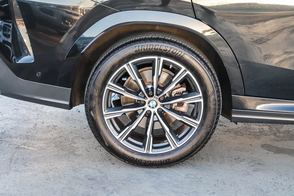 Used 2024 BMW X6 xDrive40i AWD/4WD image 12