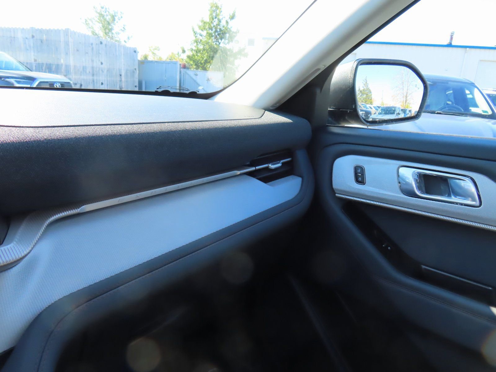 New 2026 Ford Explorer Active w/ Active Comfort Package image 11