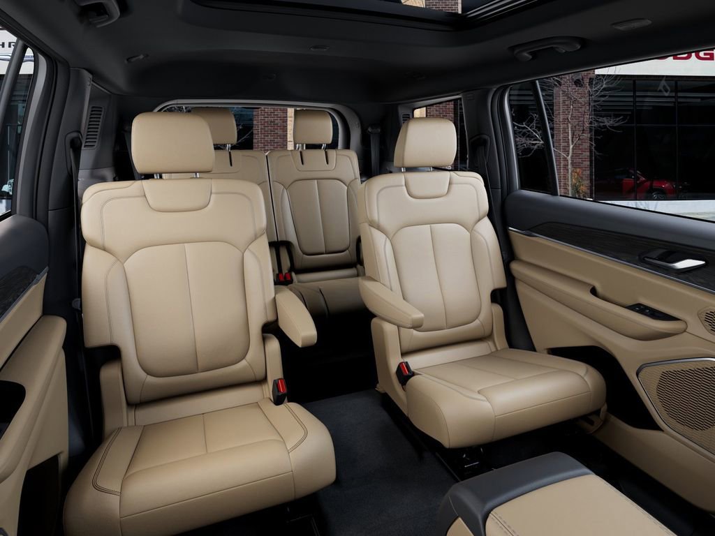 New 2026 Jeep Grand Cherokee L Limited w/ Limited Altitude Package AWD/4WD image 15
