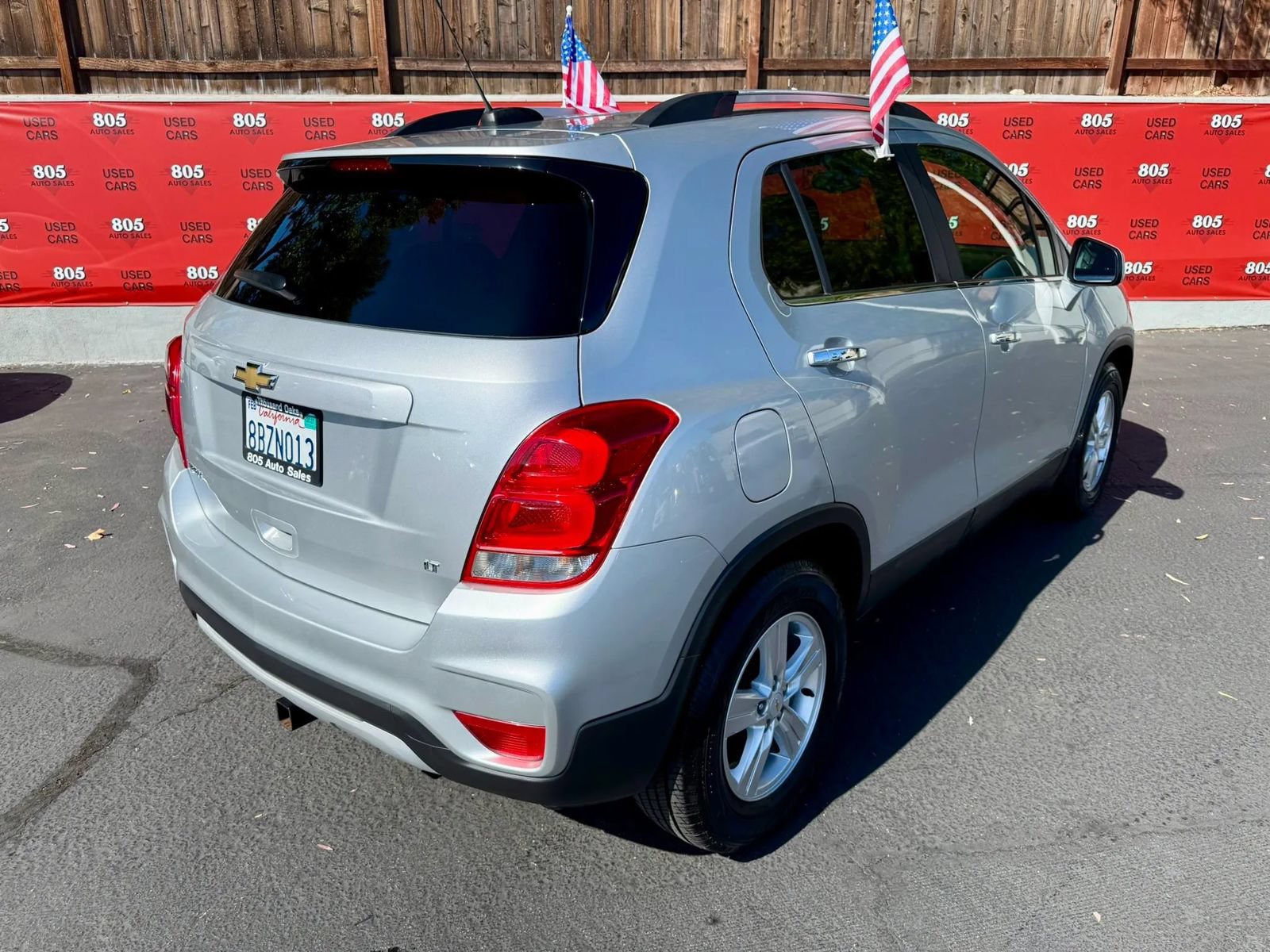 Used 2017 Chevrolet Trax LT w/ LT Convenience Package FWD image 5