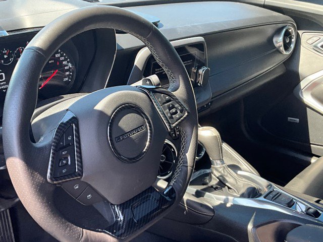 Used 2017 Chevrolet Camaro SS RWD image 4