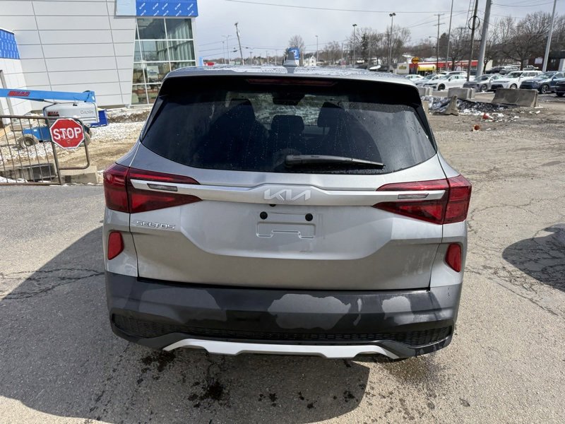 Certified 2023 Kia Seltos LX image 6