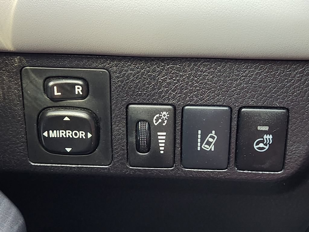 Certified 2017 Toyota RAV4 Platinum FWD image 23