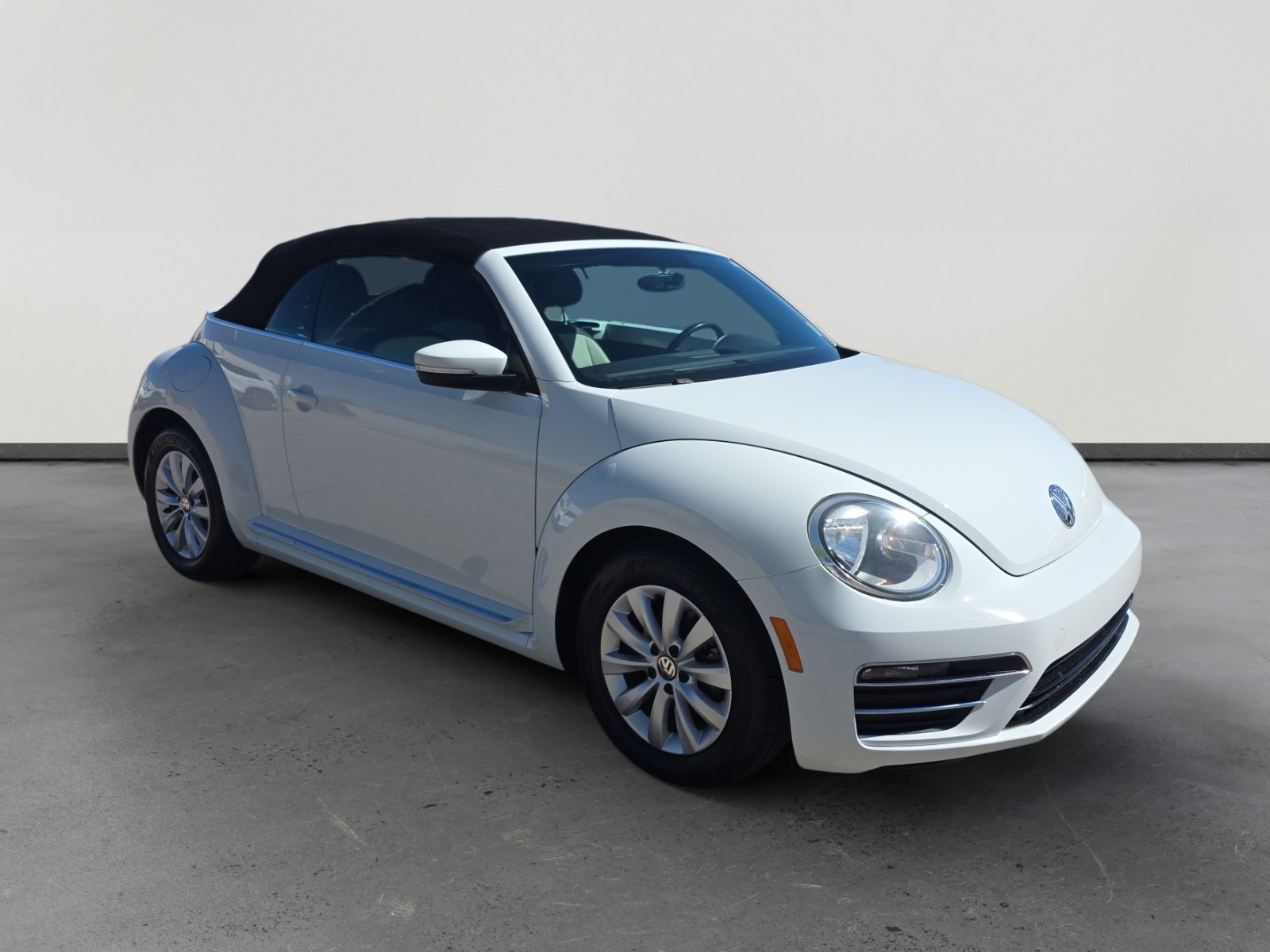 Used 2019 Volkswagen Beetle 2.0T S image 7