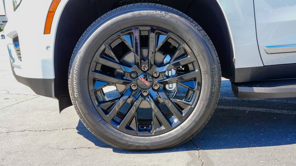 New 2026 GMC Yukon XL Denali image 7