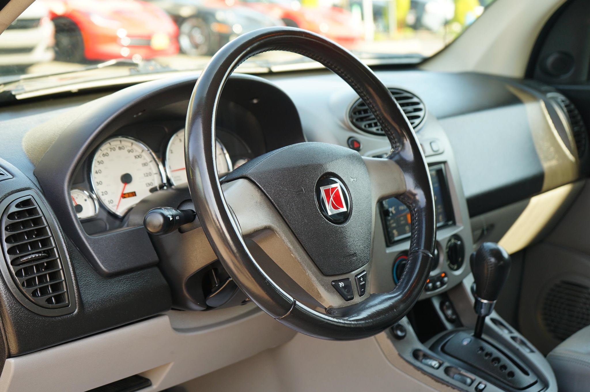 Used 2004 Saturn Vue AWD V6 w/ Leather Appointments Pkg image 10