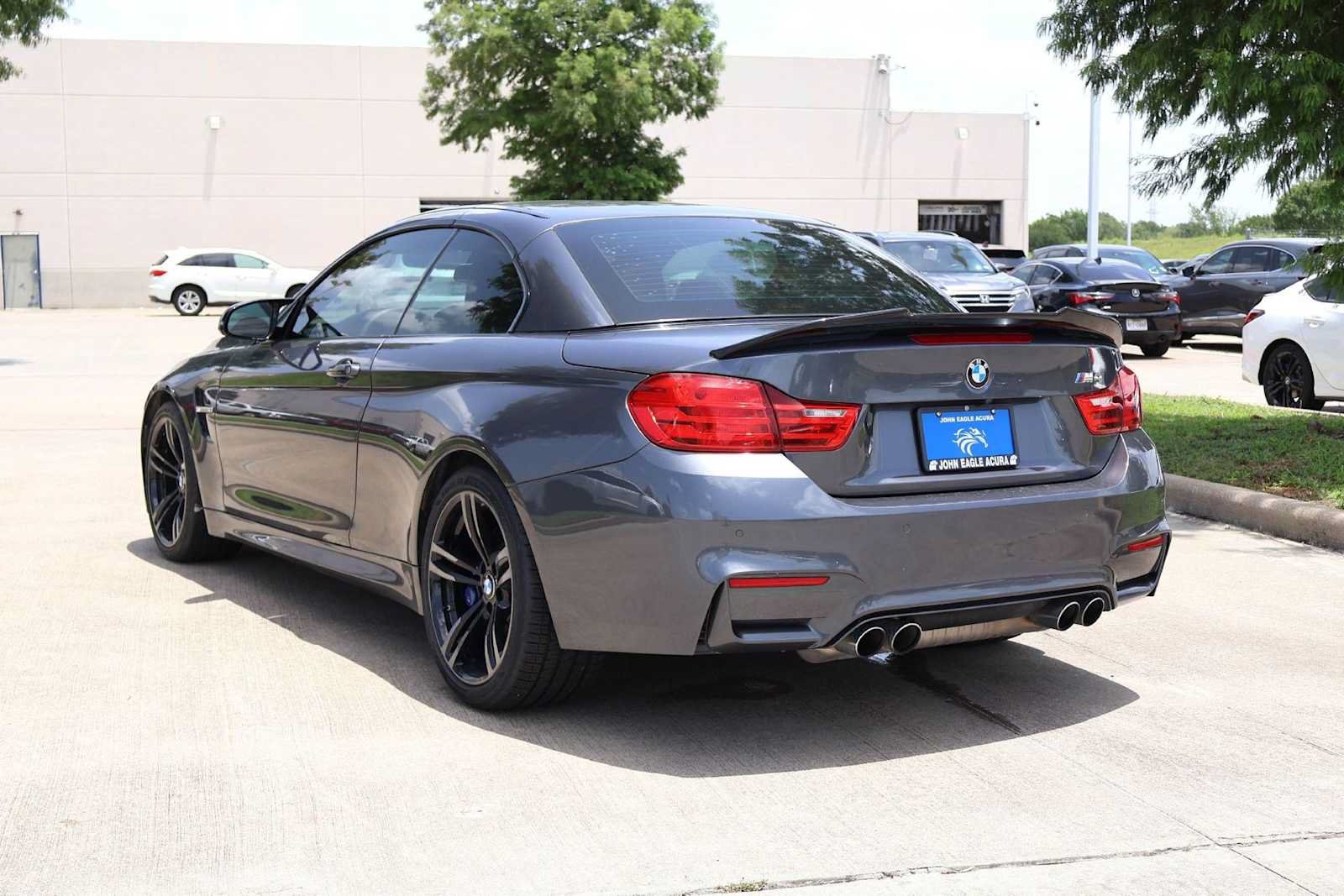Used 2016 BMW M4 Convertible RWD image 4
