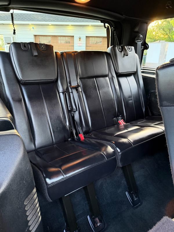 Used 2016 Ford Expedition Platinum AWD/4WD image 13