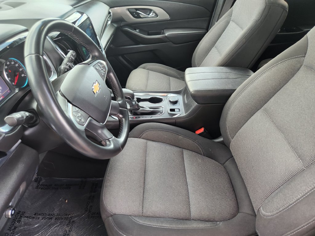 Used 2023 Chevrolet Traverse LT AWD/4WD image 4