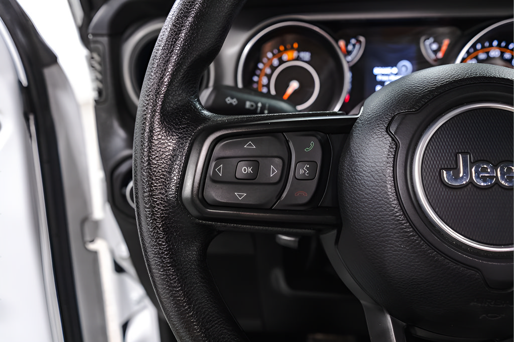 Used 2022 Jeep Wrangler Unlimited Sport AWD/4WD image 12