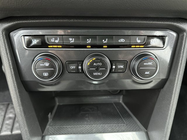 Used 2021 Volkswagen Tiguan SEL w/ 2-Row Tiguan MDO Package AWD/4WD image 19