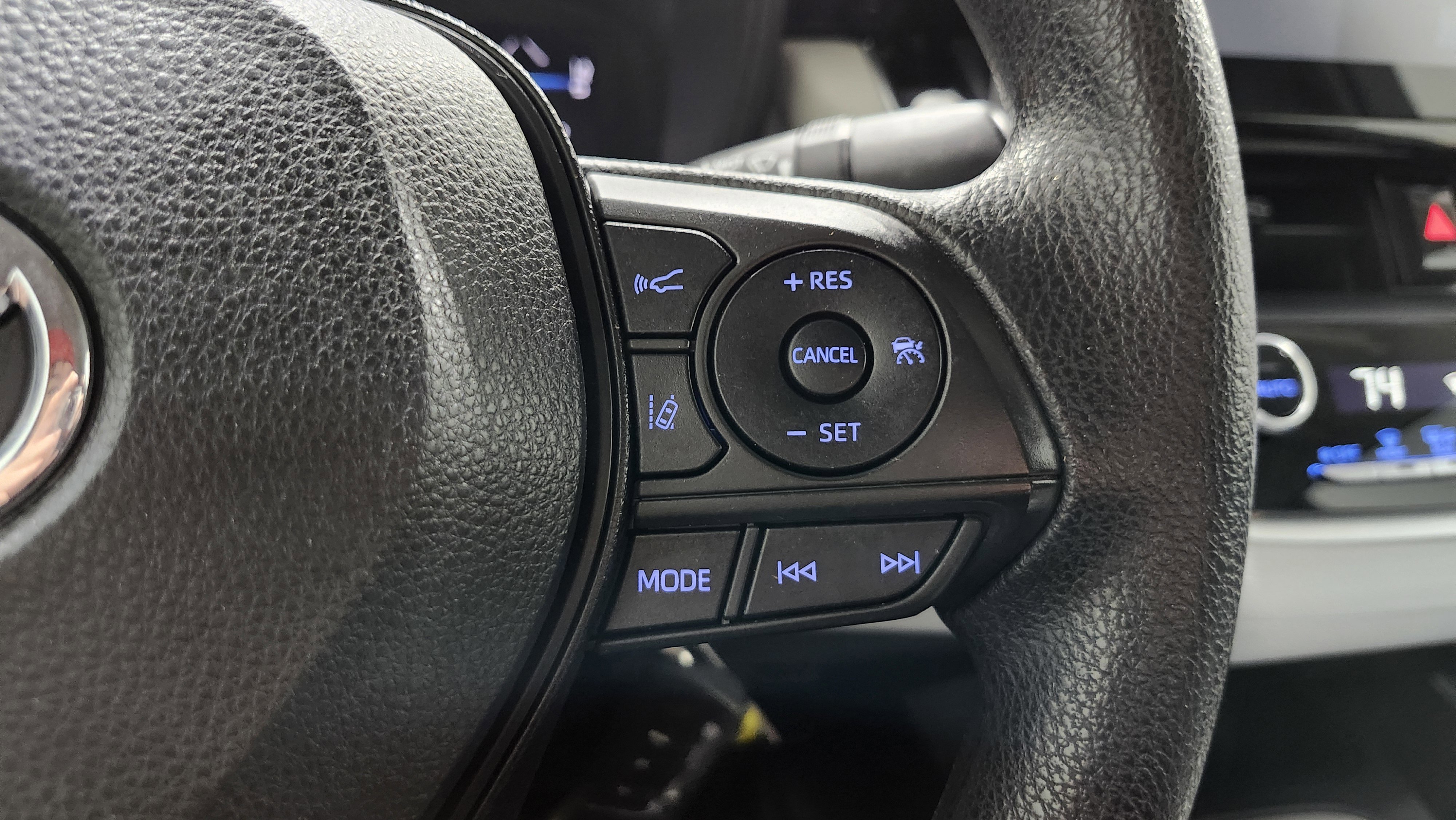 Used 2020 Toyota Corolla LE image 27