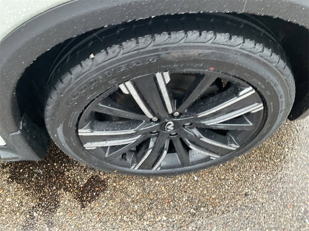 Used 2021 INFINITI QX50 Luxe w/ Appearance Package image 24