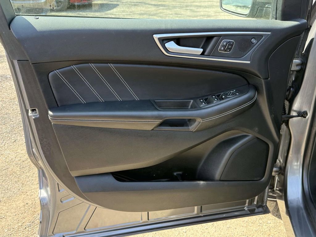 Used 2024 Ford Edge ST w/ Equipment Group 401A image 22