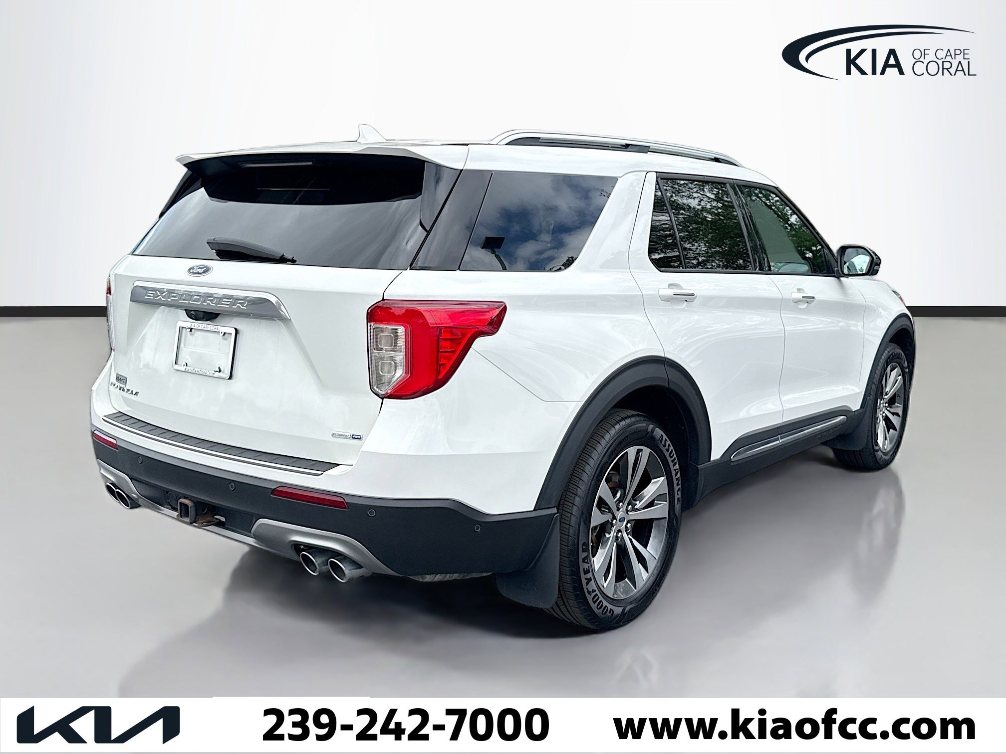 Used 2020 Ford Explorer Platinum w/ Premium Technology Package image 5
