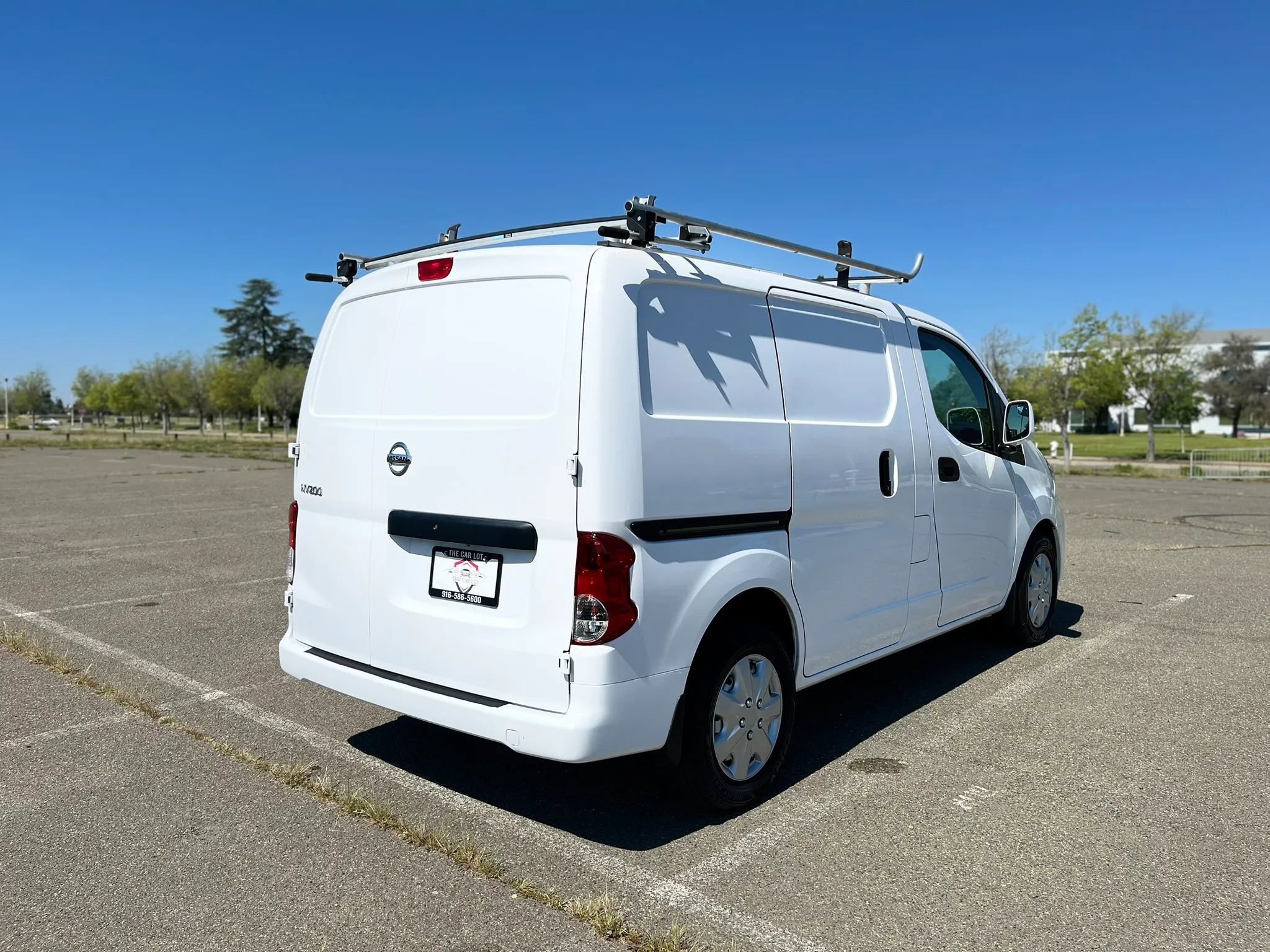 Used 2021 Nissan NV200 S image 5