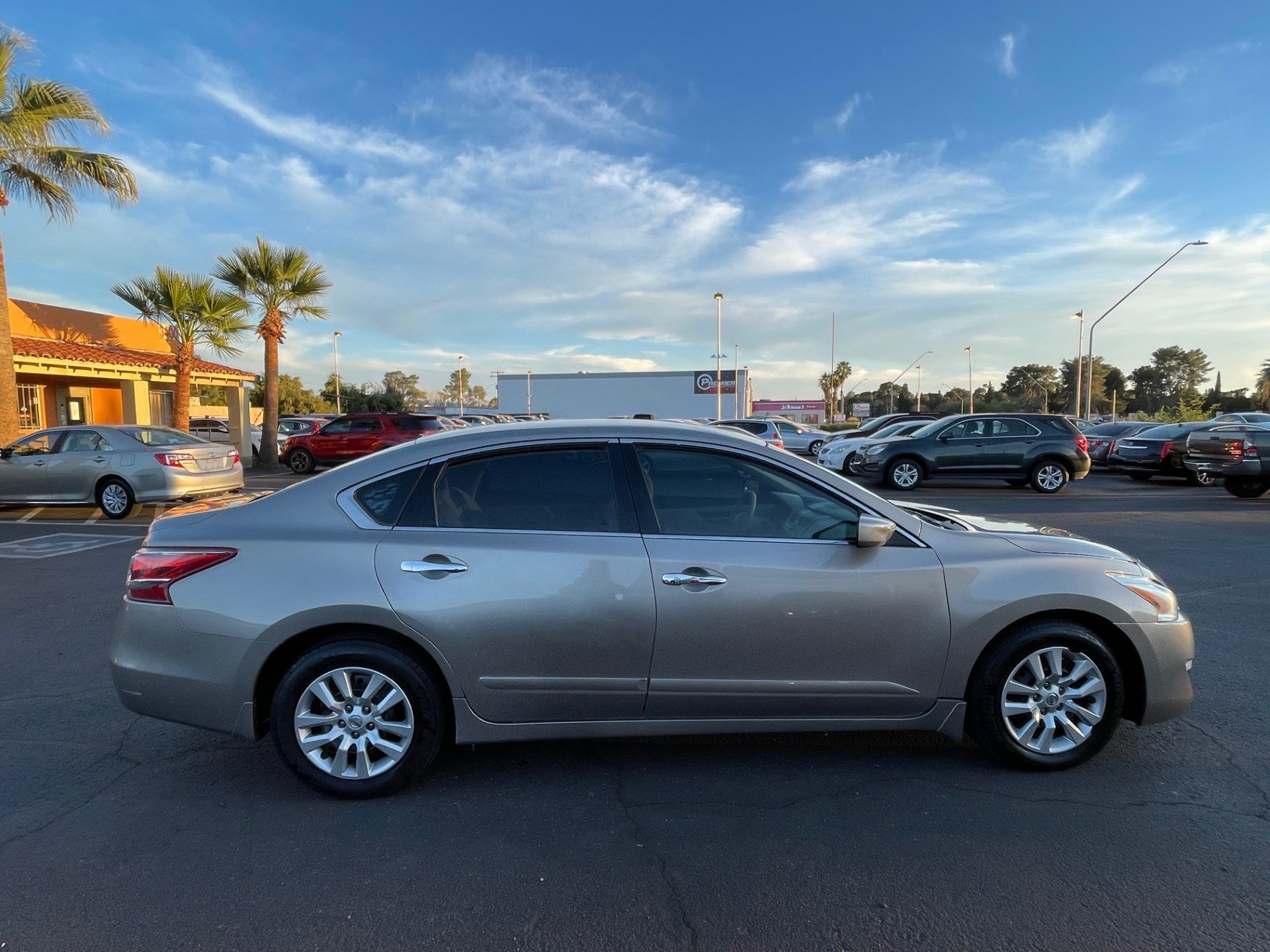 Used 2013 Nissan Altima 2.5 S FWD image 6