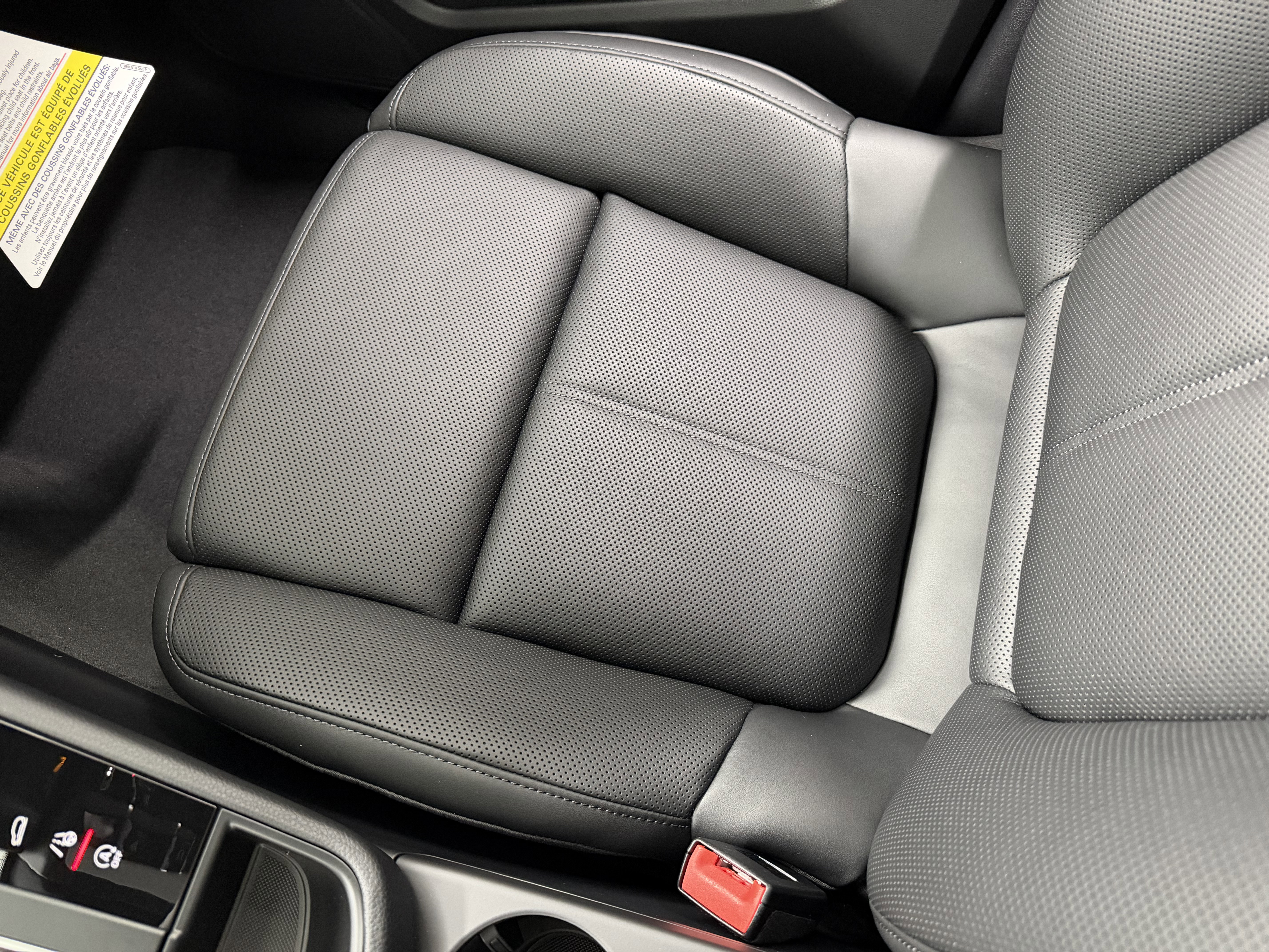 New 2026 Porsche Macan image 54